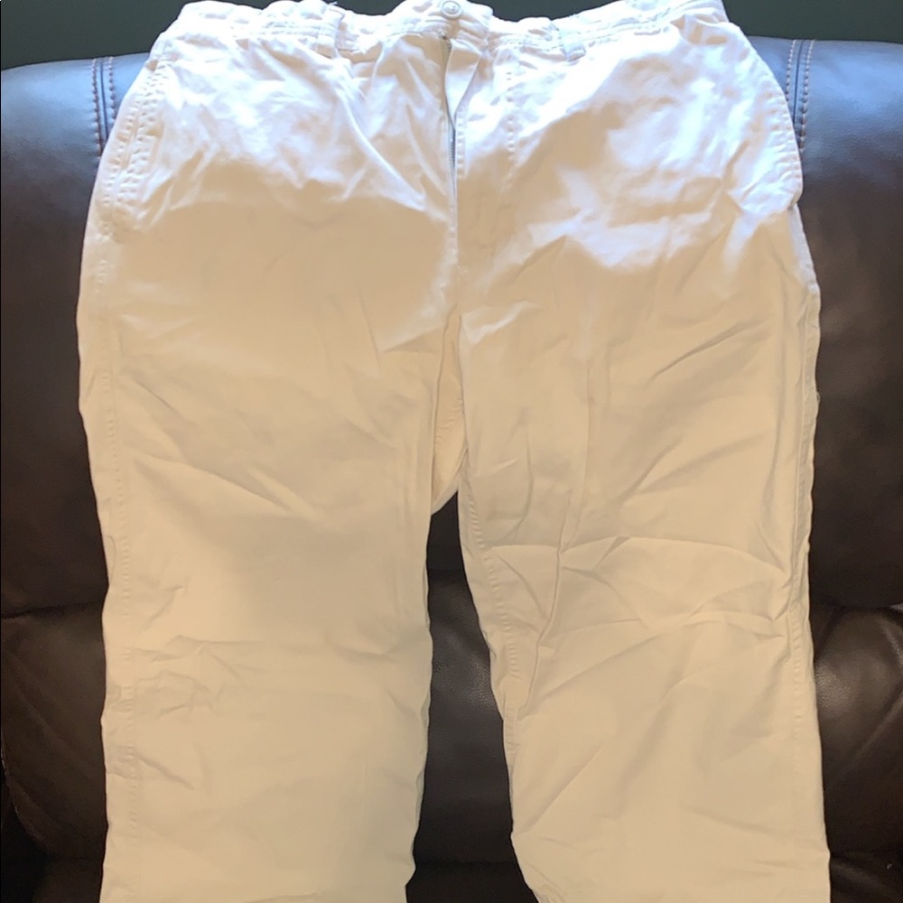 Old navy khakis 34x32
